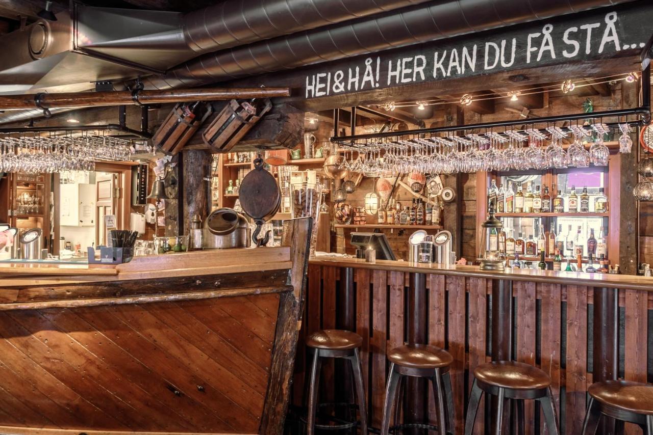 Anker Brygge Otel Svolvær Dış mekan fotoğraf The bar at the restaurant