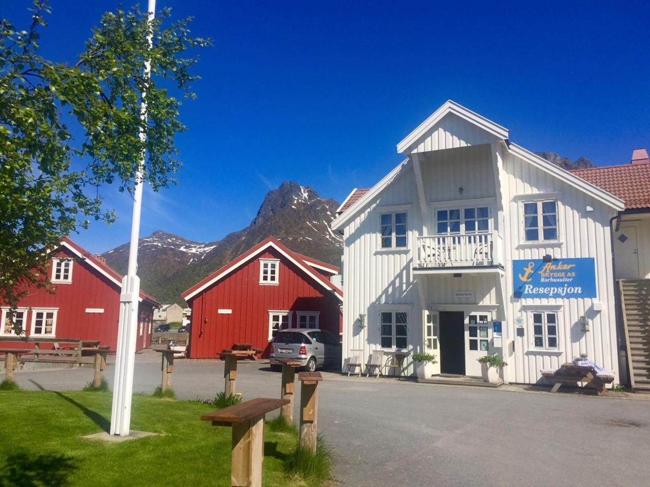 Anker Brygge Otel Svolvær Dış mekan fotoğraf View of the village of Henningsvær